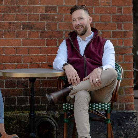 The Sandringham Gilet - Mens - Wine
