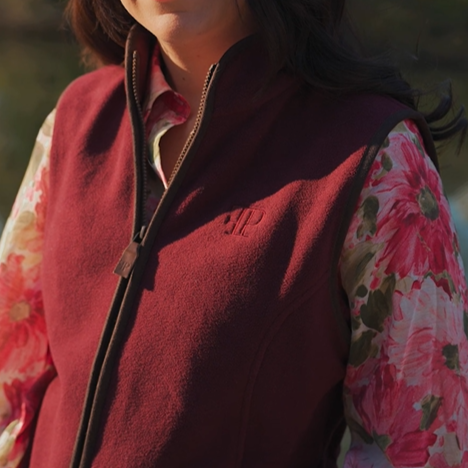 The Sandringham Gilet - Womens - Wine