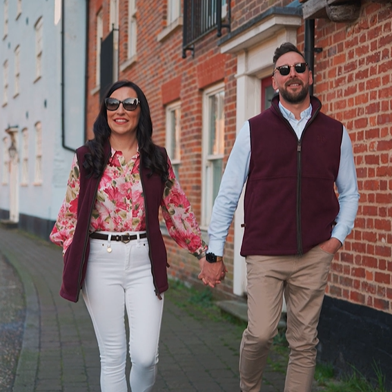 The Sandringham Gilet - Mens - Wine