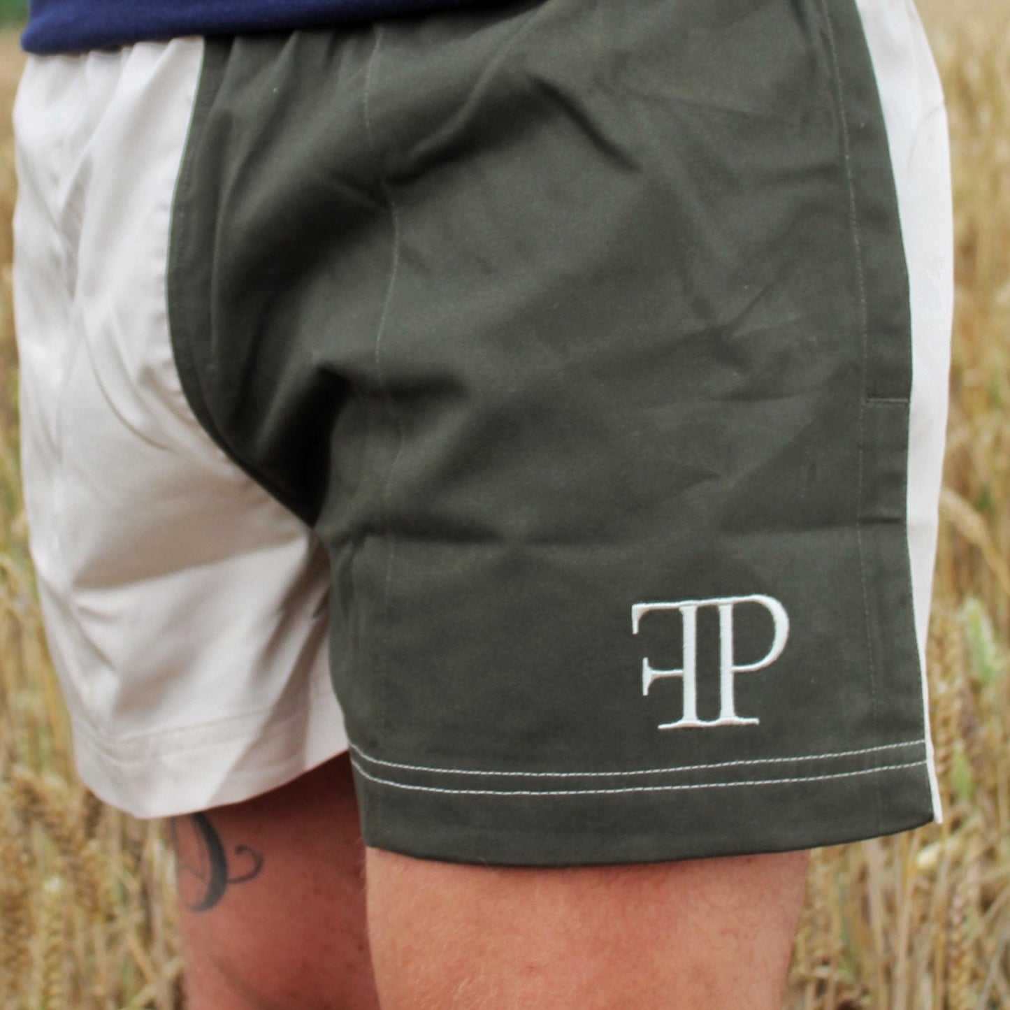 The Harlequin Rugby Shorts - Mens - Cream & Dark Olive